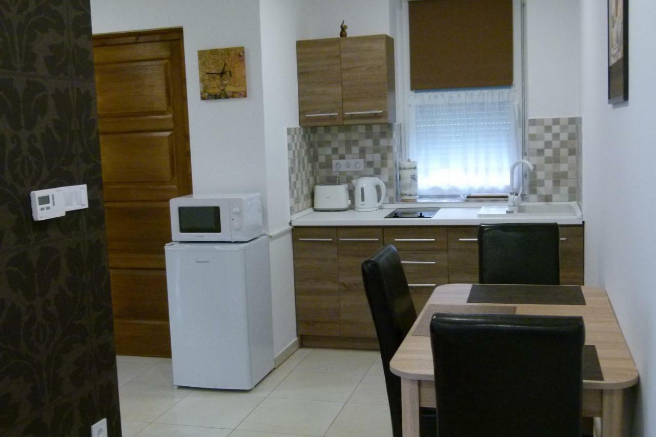 Wolf House Apartman Zalaegerszeg Ngoại thất bức ảnh
