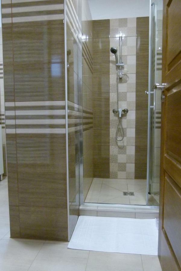 Wolf House Apartman Zalaegerszeg Ngoại thất bức ảnh