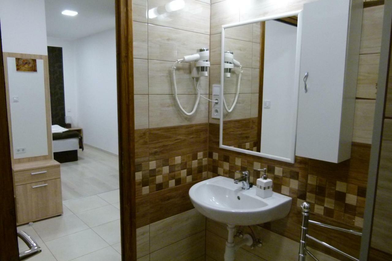 Wolf House Apartman Zalaegerszeg Ngoại thất bức ảnh