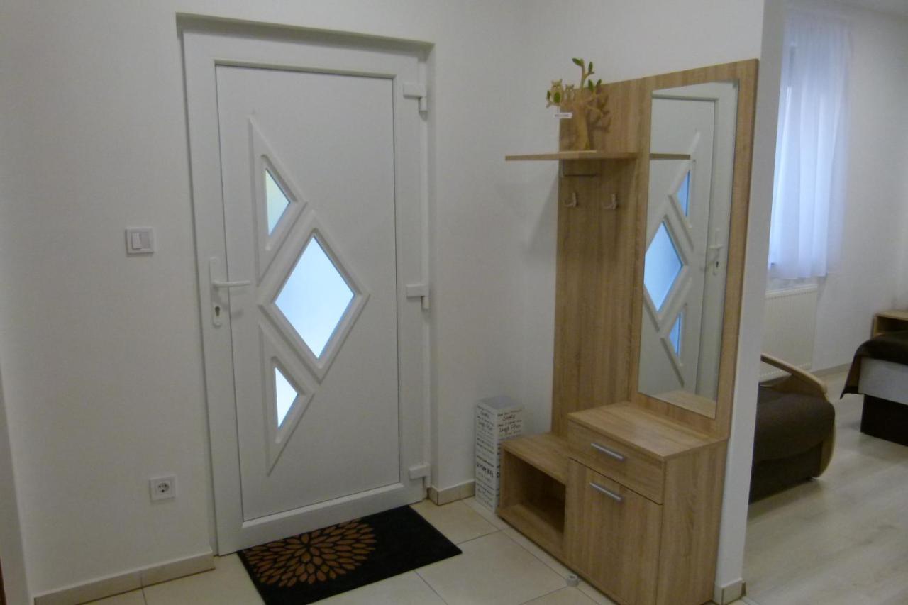 Wolf House Apartman Zalaegerszeg Ngoại thất bức ảnh