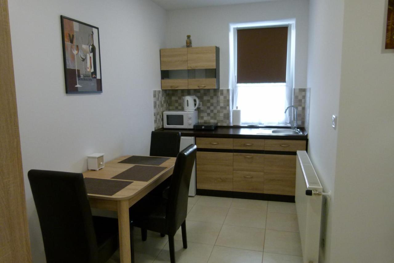 Wolf House Apartman Zalaegerszeg Ngoại thất bức ảnh