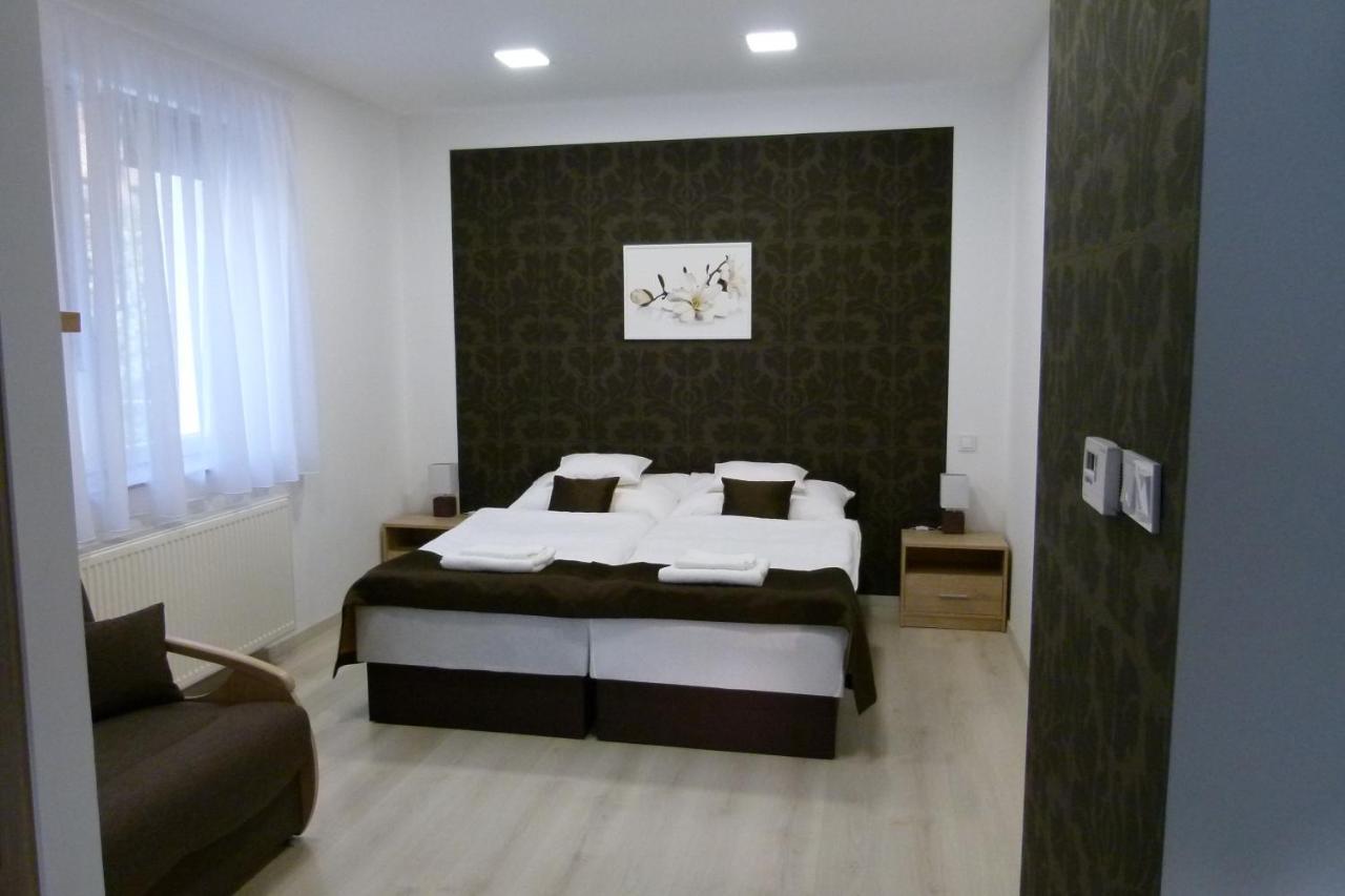 Wolf House Apartman Zalaegerszeg Ngoại thất bức ảnh