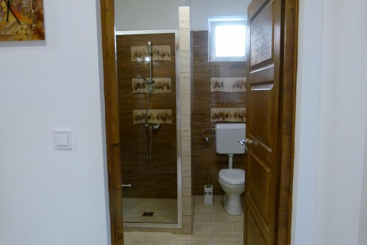 Wolf House Apartman Zalaegerszeg Ngoại thất bức ảnh