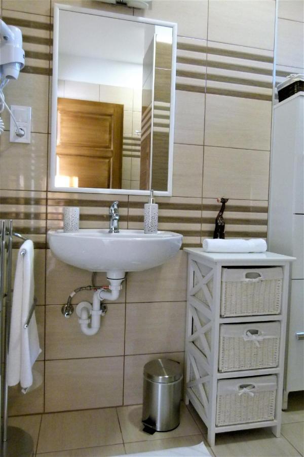 Wolf House Apartman Zalaegerszeg Ngoại thất bức ảnh